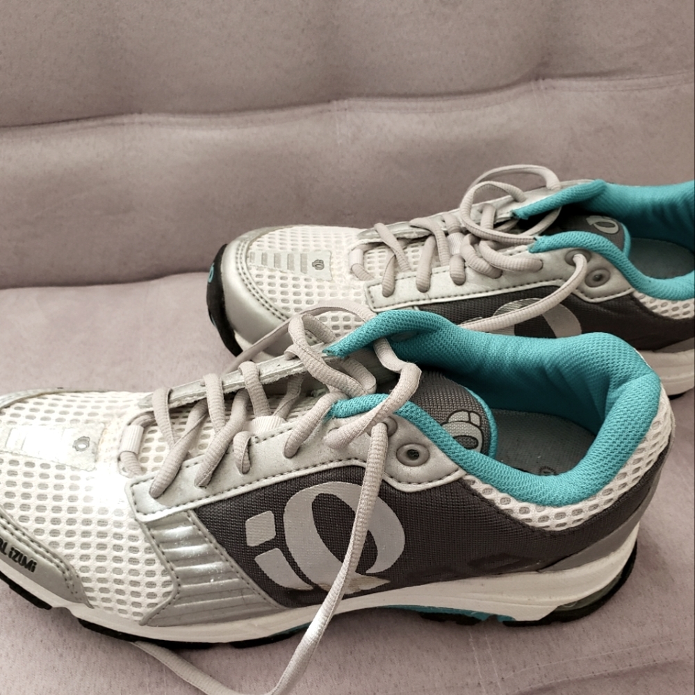 IQ PEARL iZUMi Fuel Cycling Shoes